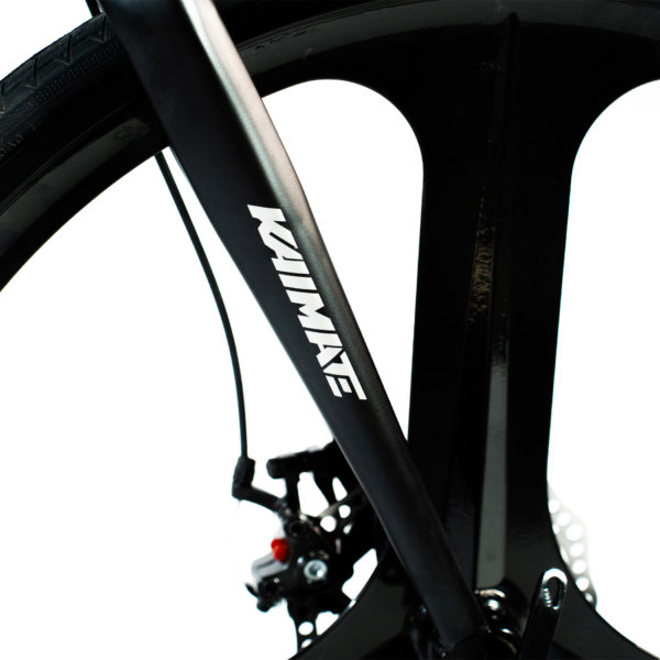 Bicicleta Speed Aro 700 Bike 16V AeroEdge Roda Liga de Alumínio Magnésio Freio a Disco Quadro Alumínio Resistente Leve Cor Preto - WCT FITNESS - Imagem 9