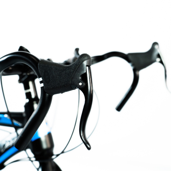 Bicicleta Speed Sprint Aro 700 Bike 21 Vel Marchas Freio a Disco Quadro Aço Carbono Leve Resistente Cor Preto/Azul - WCT FITNESS - Imagem 16
